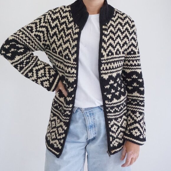 Sweaters - Vintage The Limited Hand Knit 15% Wool Cream Black Cottage Core Zip-Up Sweater M